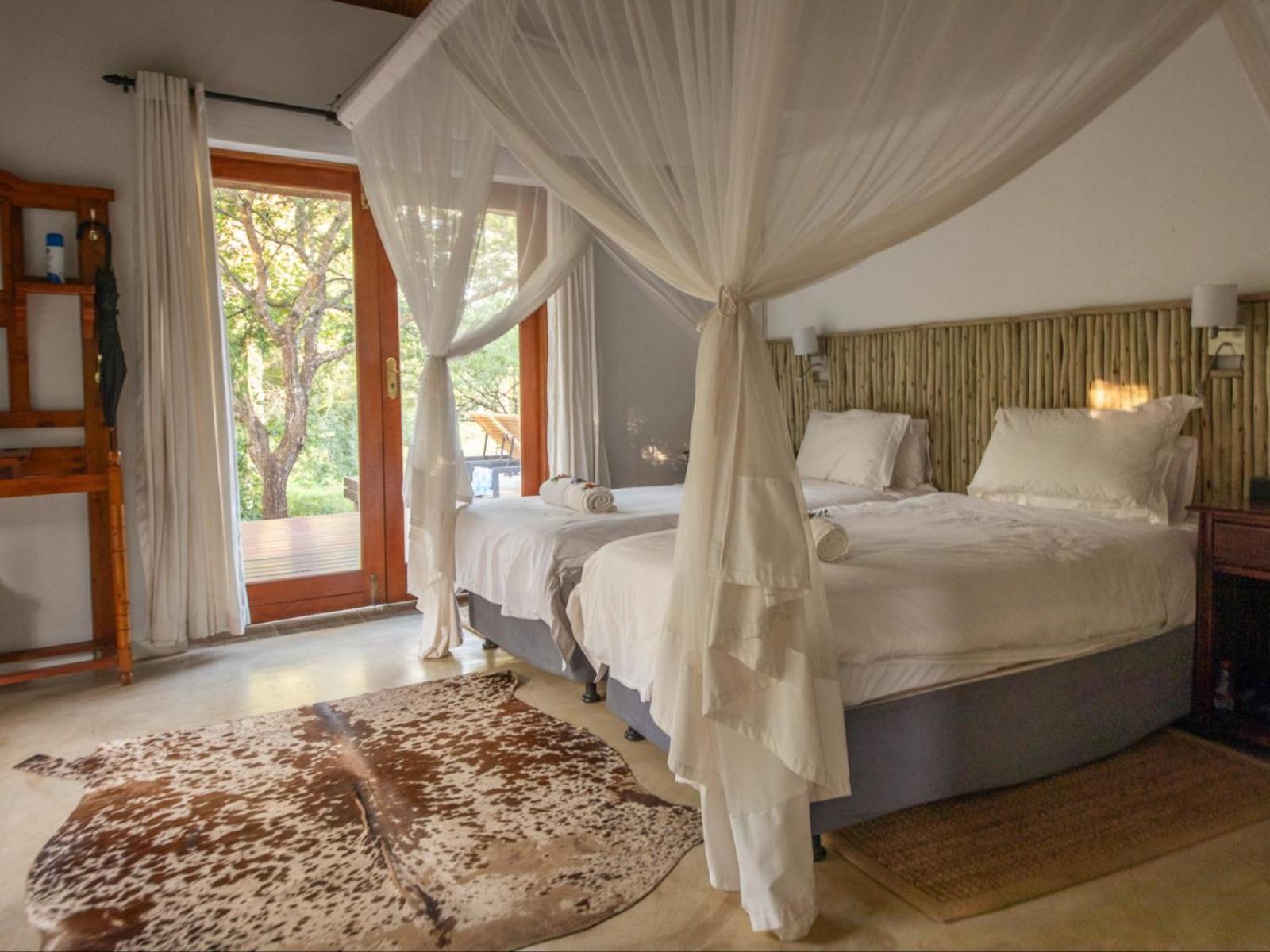 Lodge Rhino River