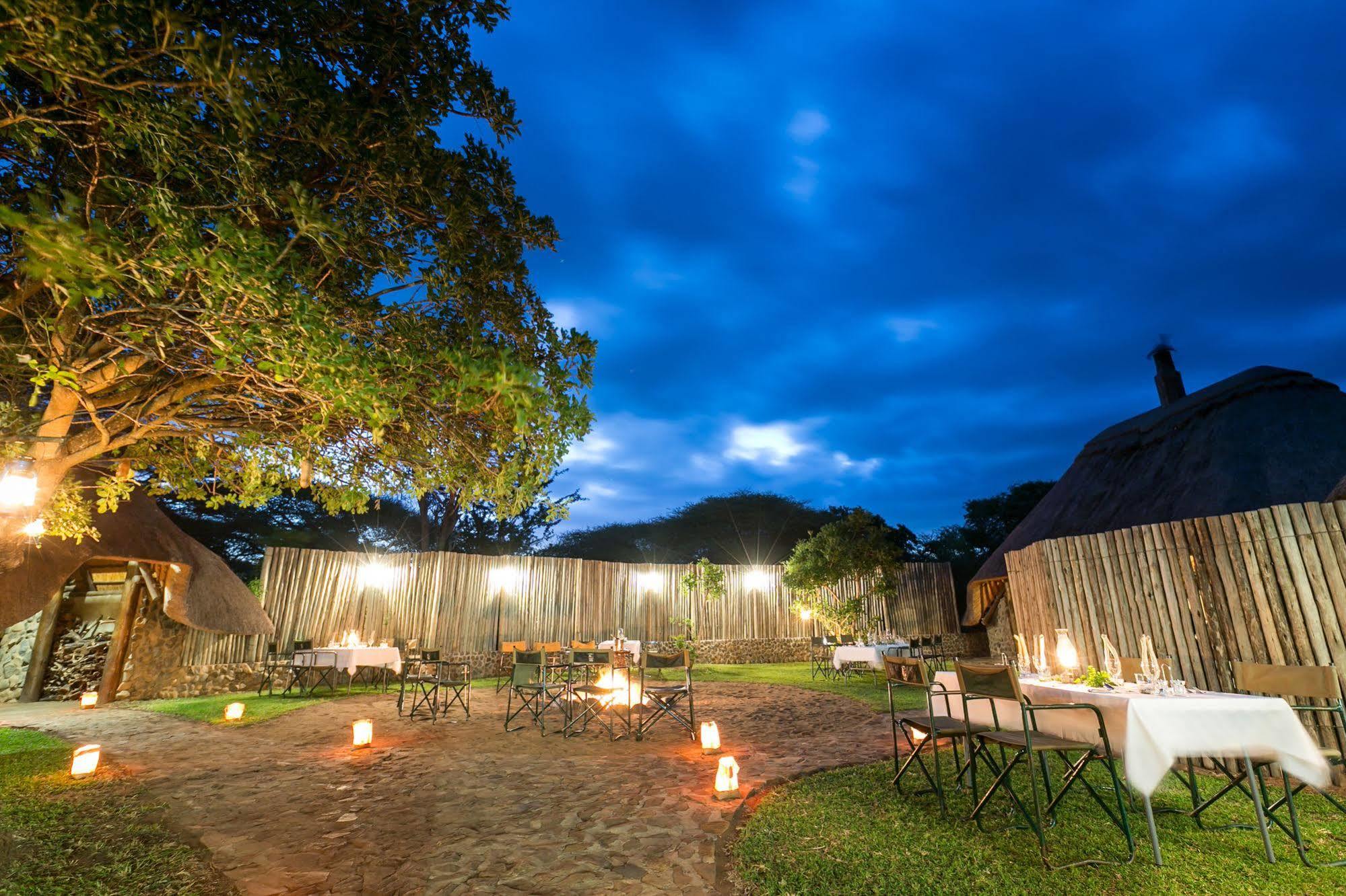 Rhino River Lodge Manyoni Private Game Reserve